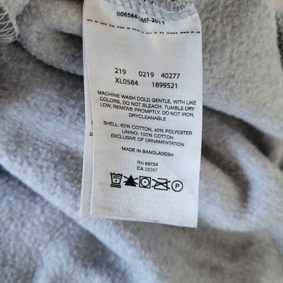 Columbia Hoodie with pockets -Womens size Small -sweatshirt - Picture 2 of 6